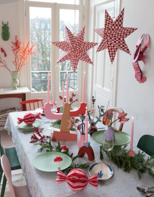 Festive table setting with our @ateliertoit candleholders and Deluxe Lobster on the wall, floral compositions and ornaments! We have enough imaginative designs to play with your special table setting!